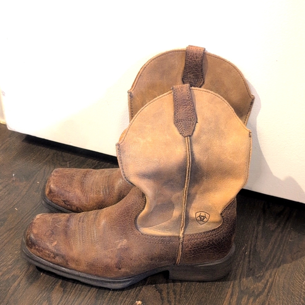 Ariat men’s red cowhand western boots